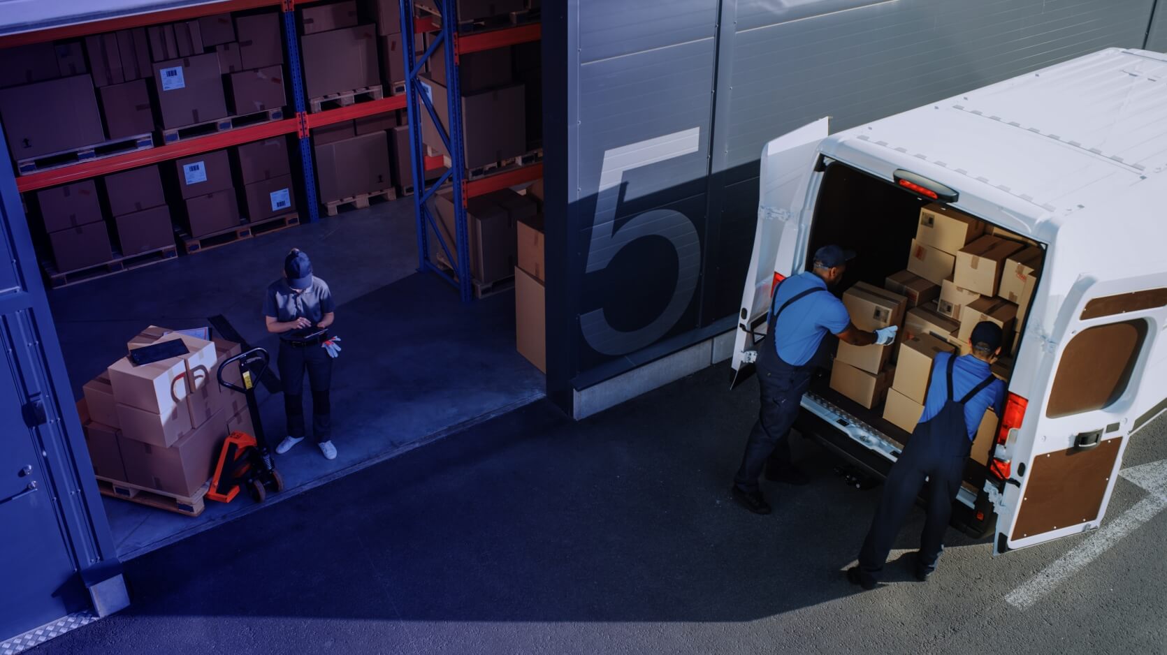 Freight Services:Reliable Freight Solutions—Domestic & International